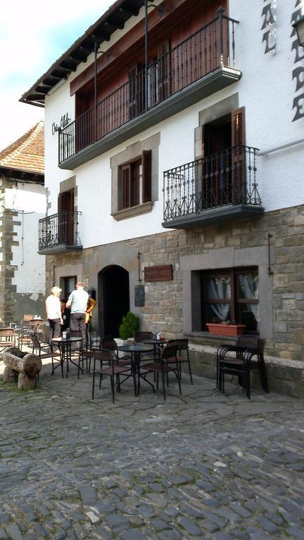 Hostal Orialde Ochagavía Exterior foto